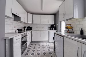 Kitchen- click for photo gallery